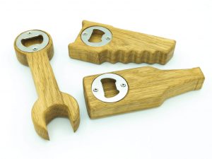 Flaschen&ouml;ffner Eiche personalisiert &Uuml;bersicht